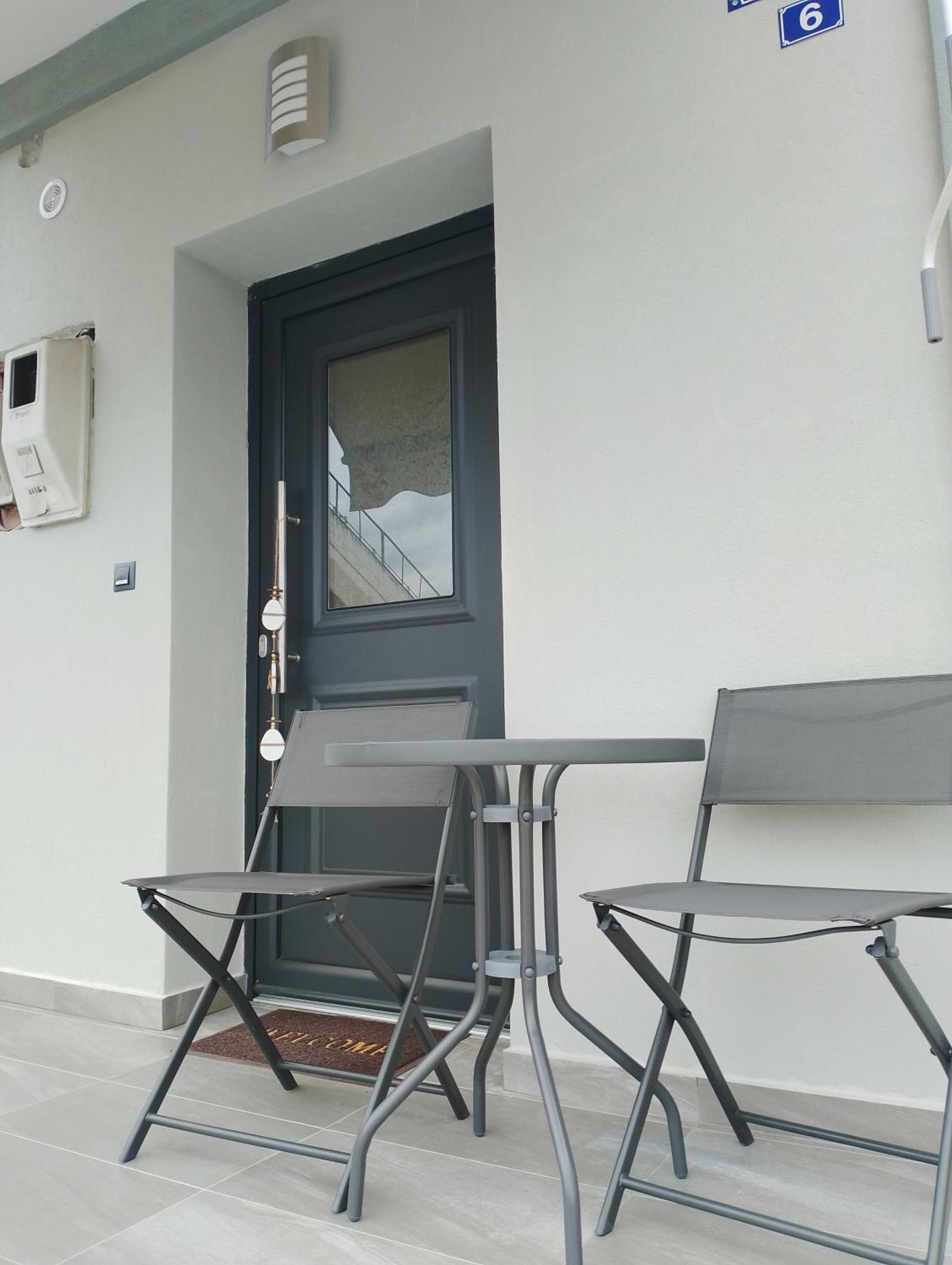 Black Eagle Apartment Dráma Zewnętrze zdjęcie